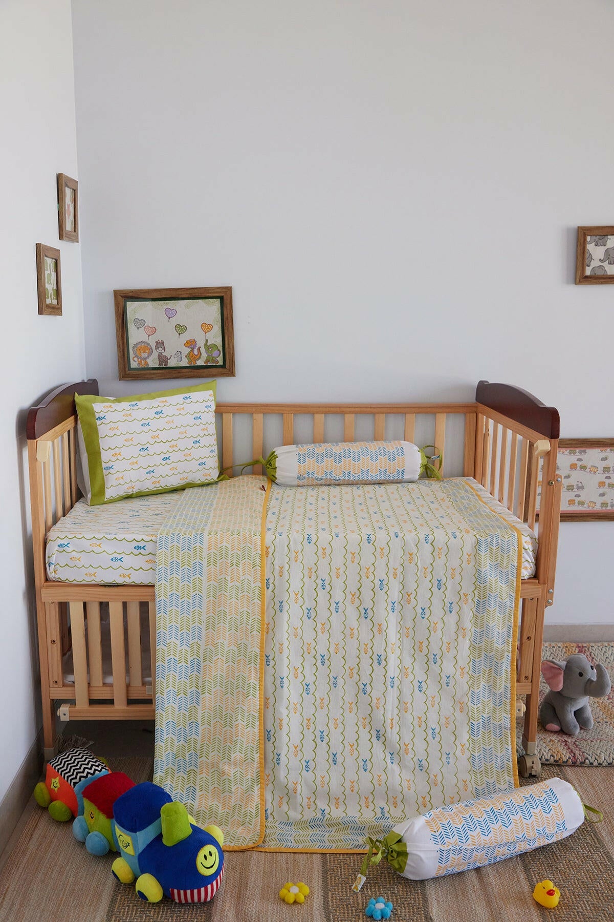Funky Fish Cot Set