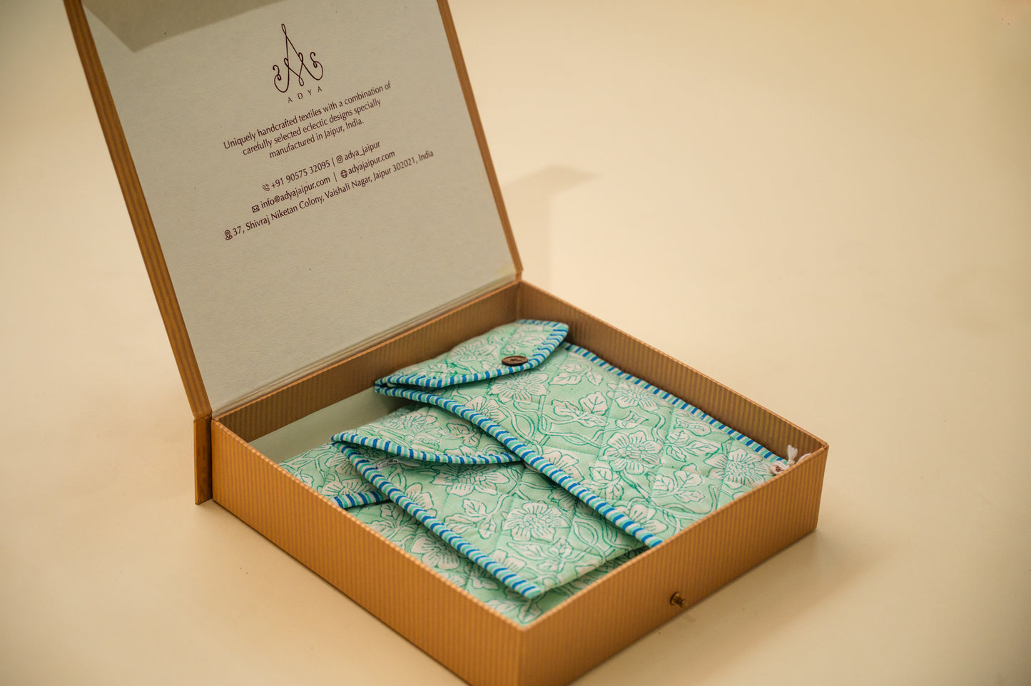 Multiutility Quilted Pouch Set