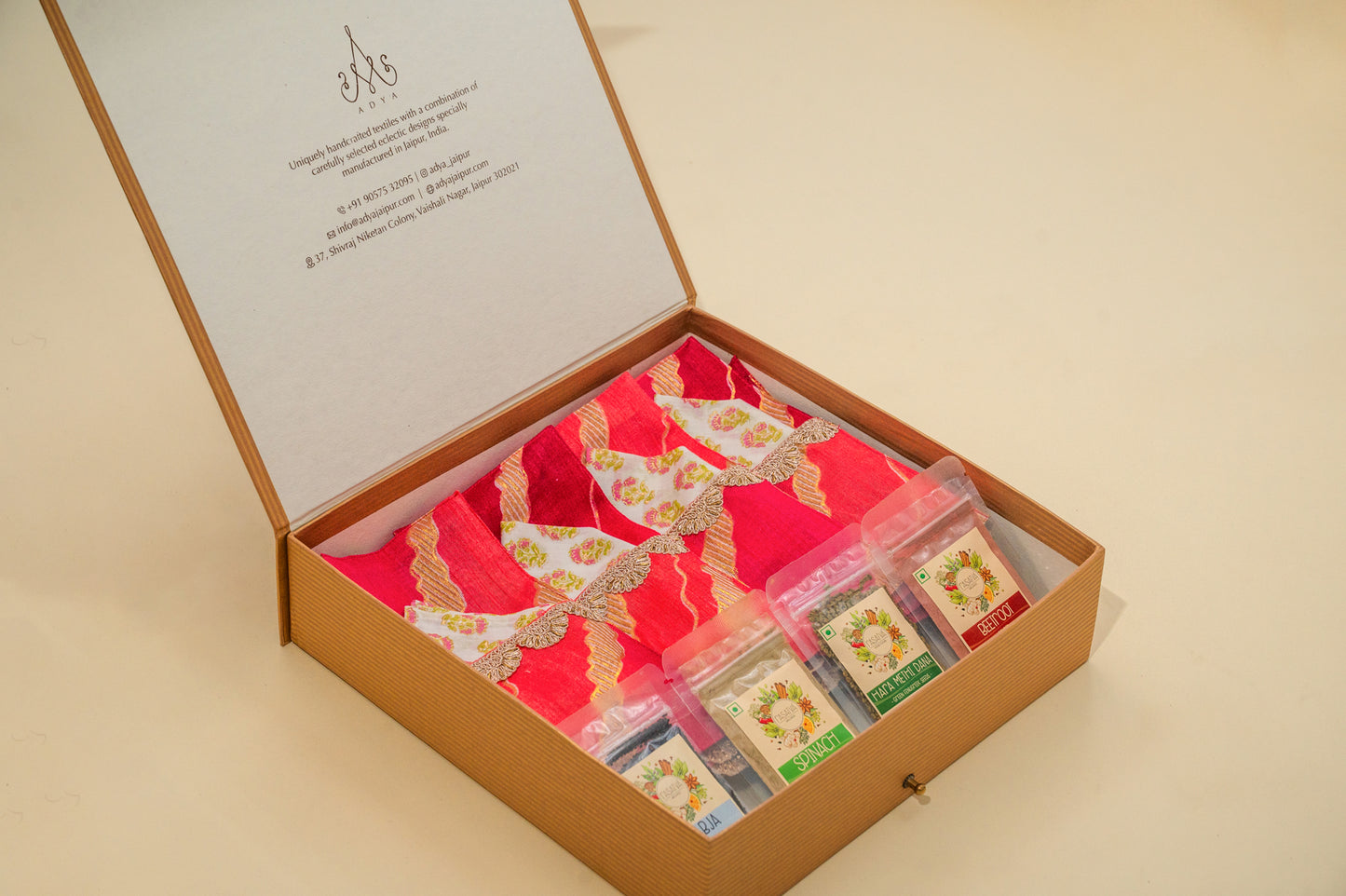 Pink Leheriya Festive Table Mat Set