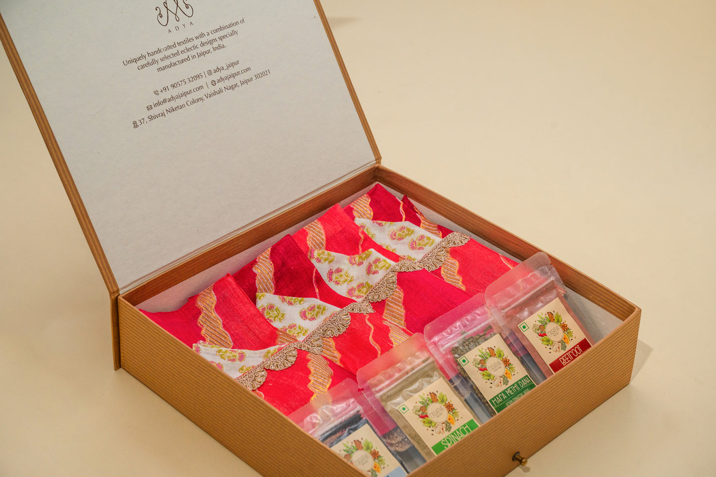 Pink Leheriya Festive Table Mat Set