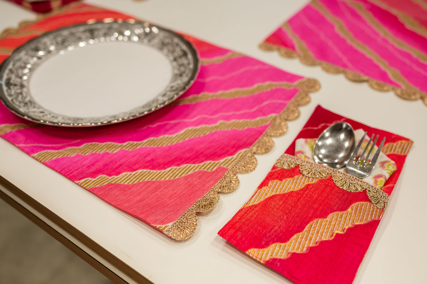 Pink Leheriya Festive Table Mat Set