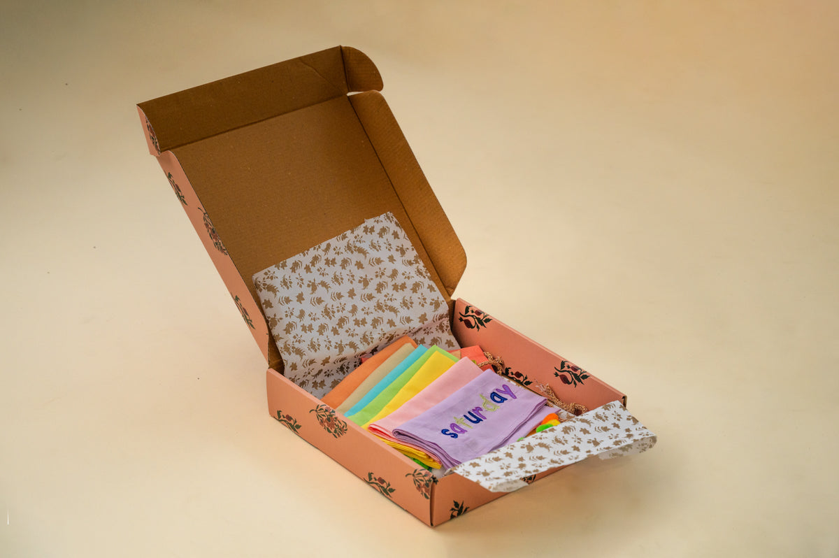 Weekday Napkin and Bunting Set