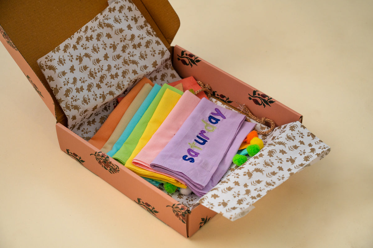 Weekday Napkin and Bunting Set