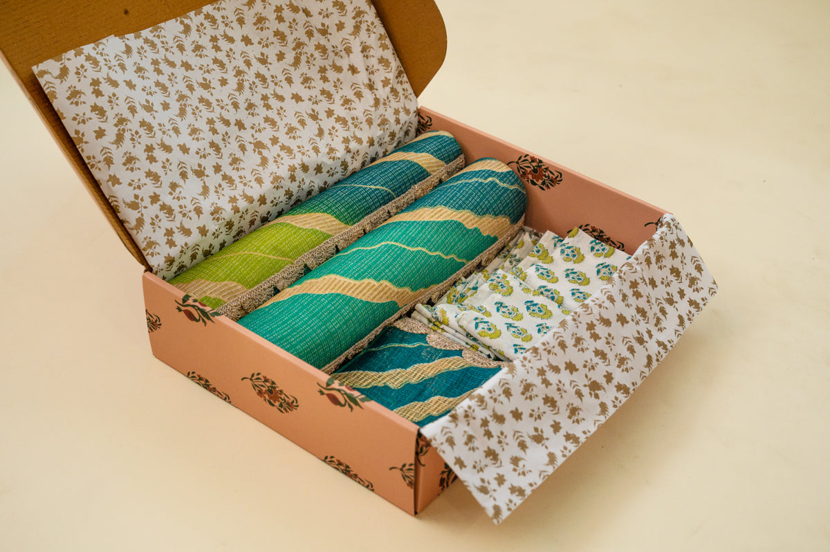 Green Leheriya Festive Table Mat Set