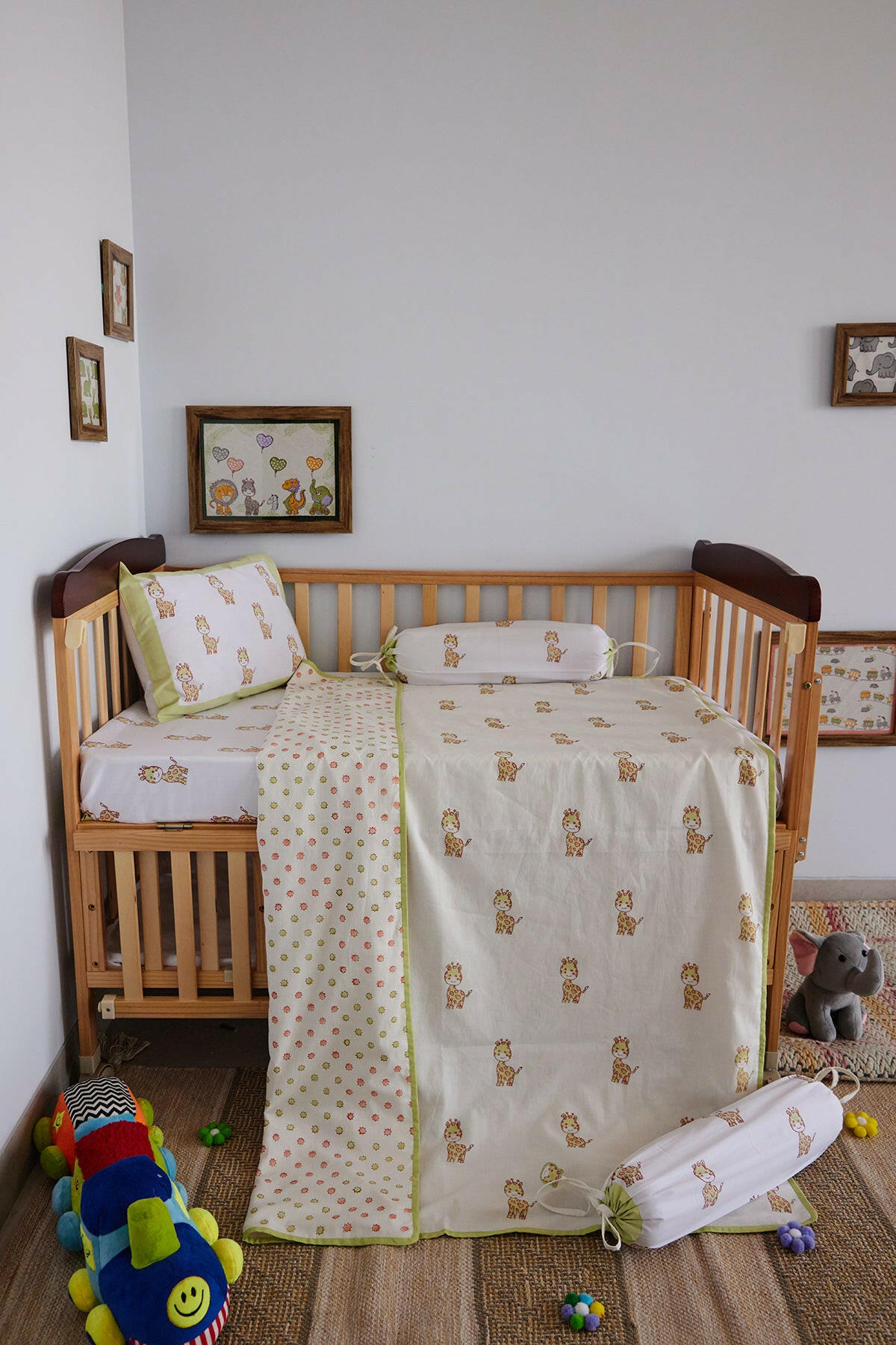 Safari Style Cot Set