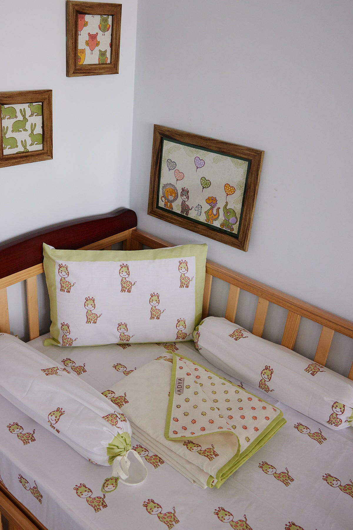 Safari Style Cot Set
