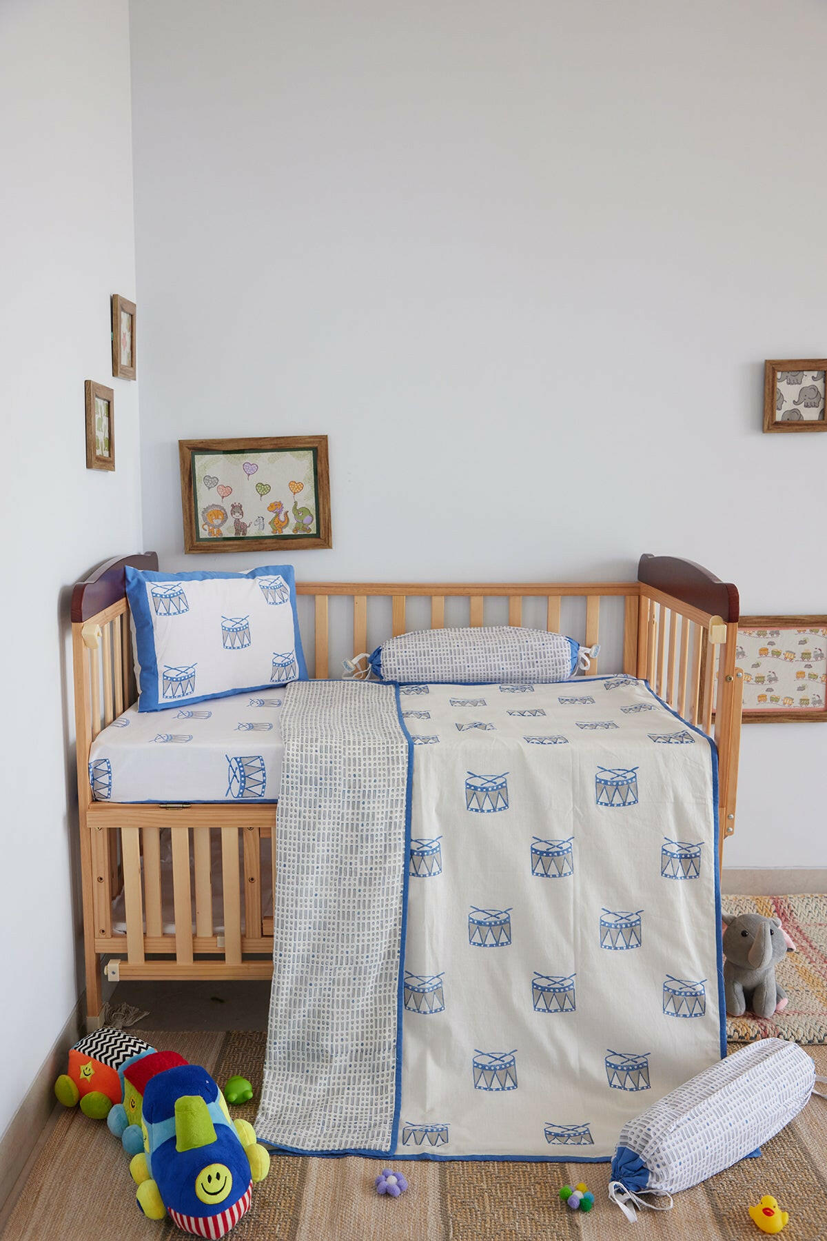The Little Drummer Cot Set