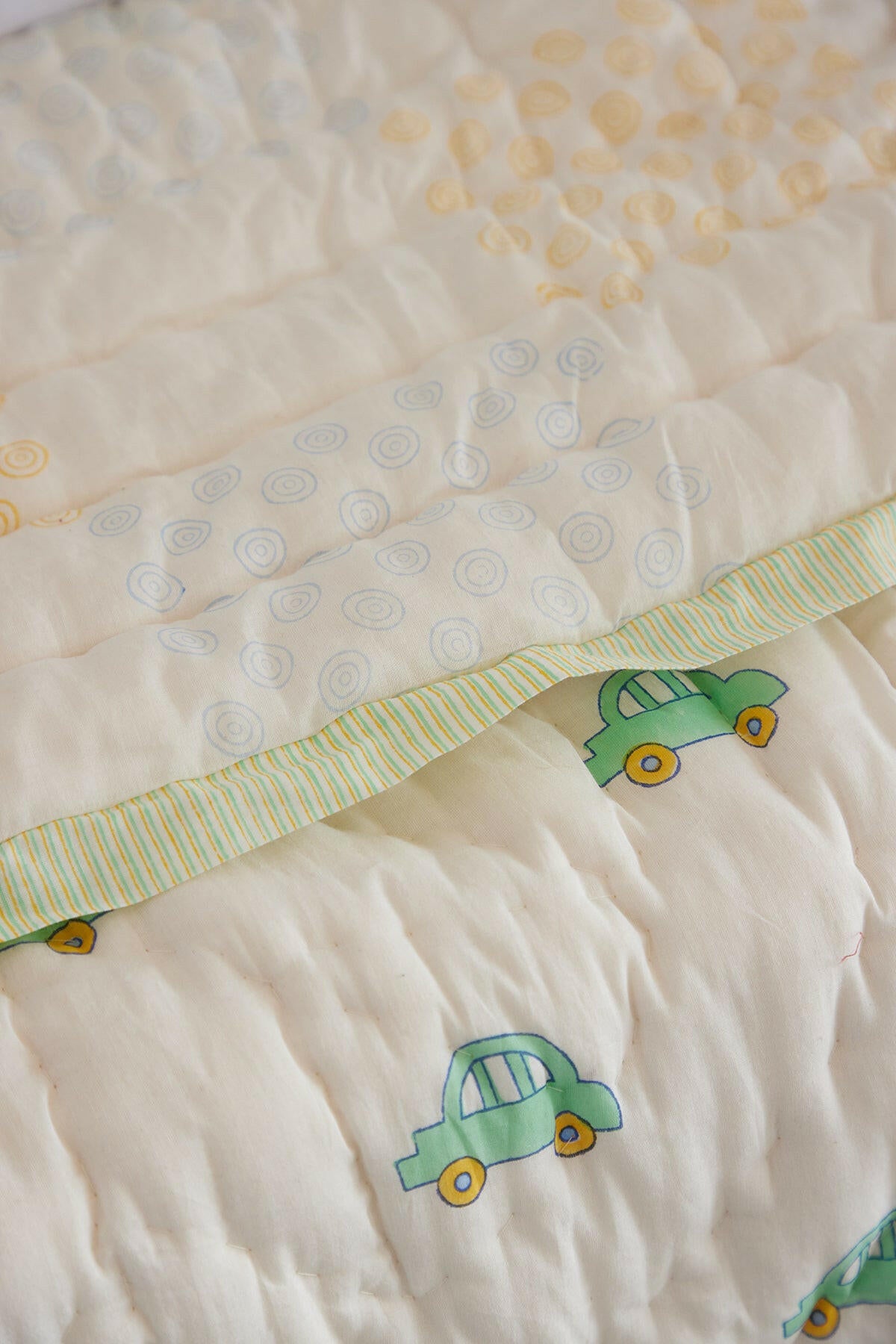 Holiday Green Car Cot Set