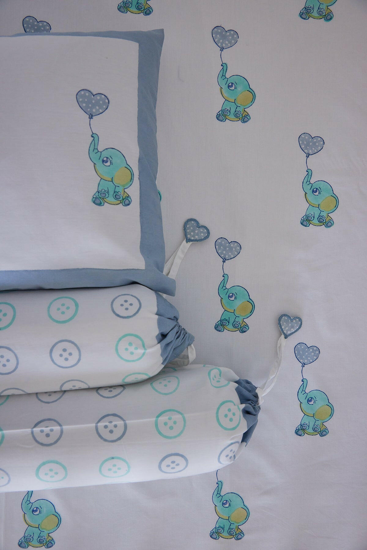 Jumbo Junior Cot Set