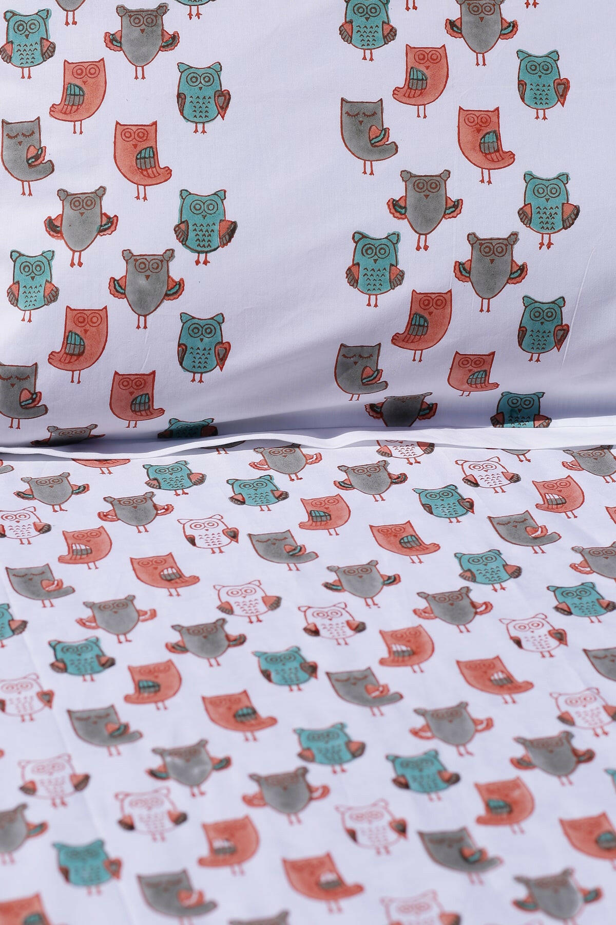 Smoke & Fire Owl Kids Bedsheet