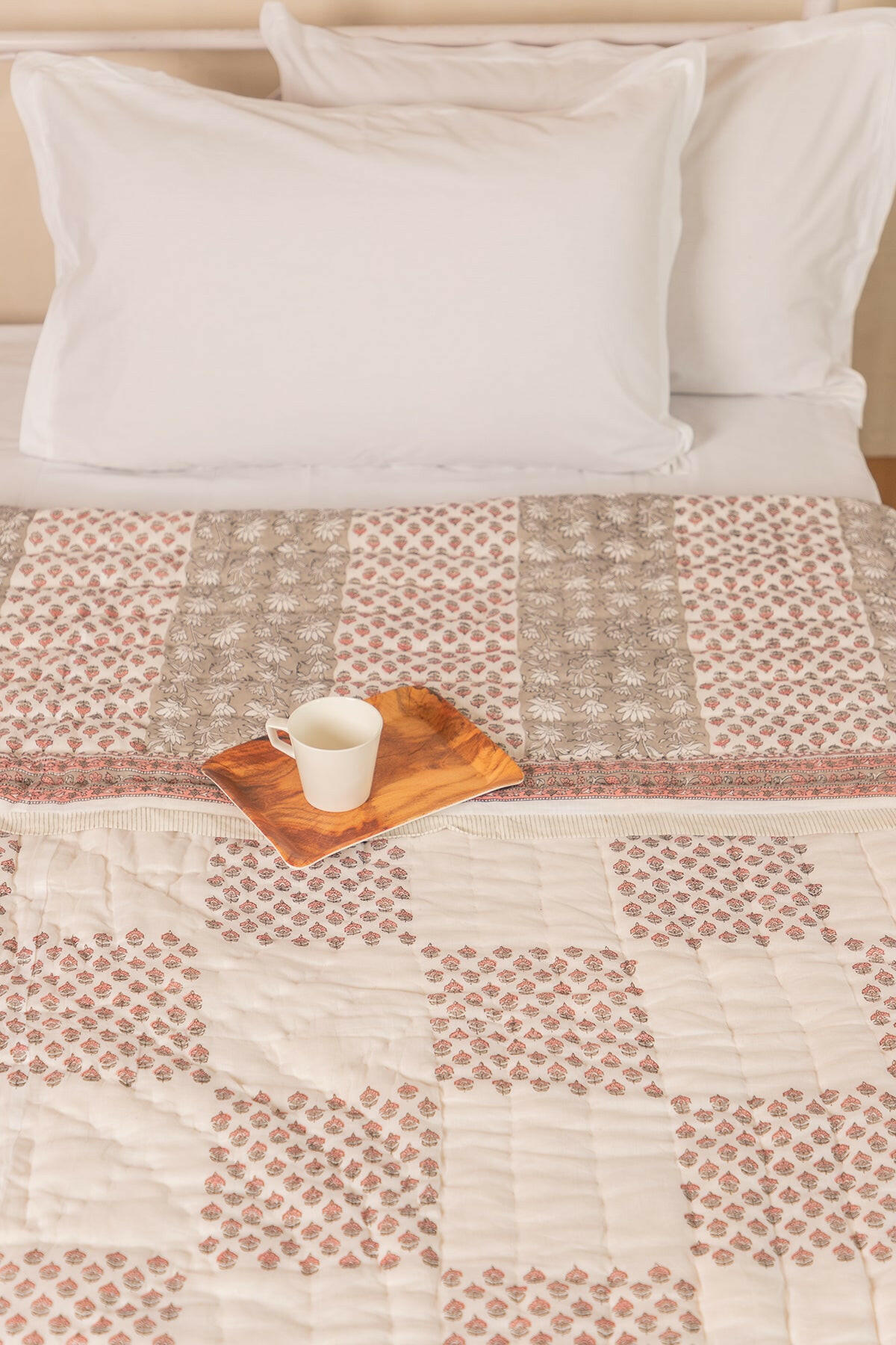 Monochromatic Vibe Cotton Quilt