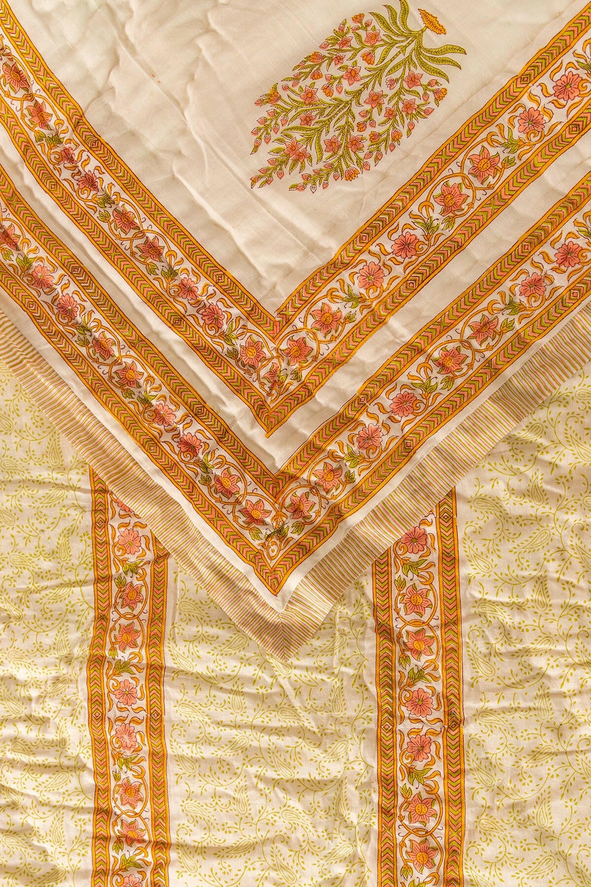 The Florescent Garden Cotton Quilt