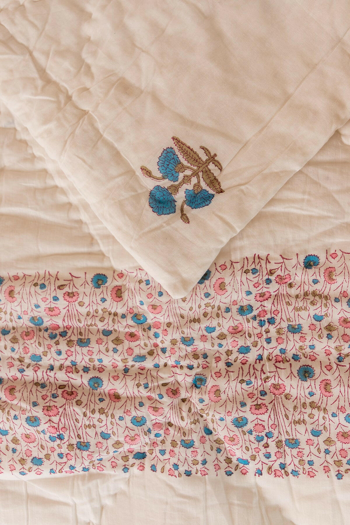 Pink & Blue Pansy Cotton Quilt