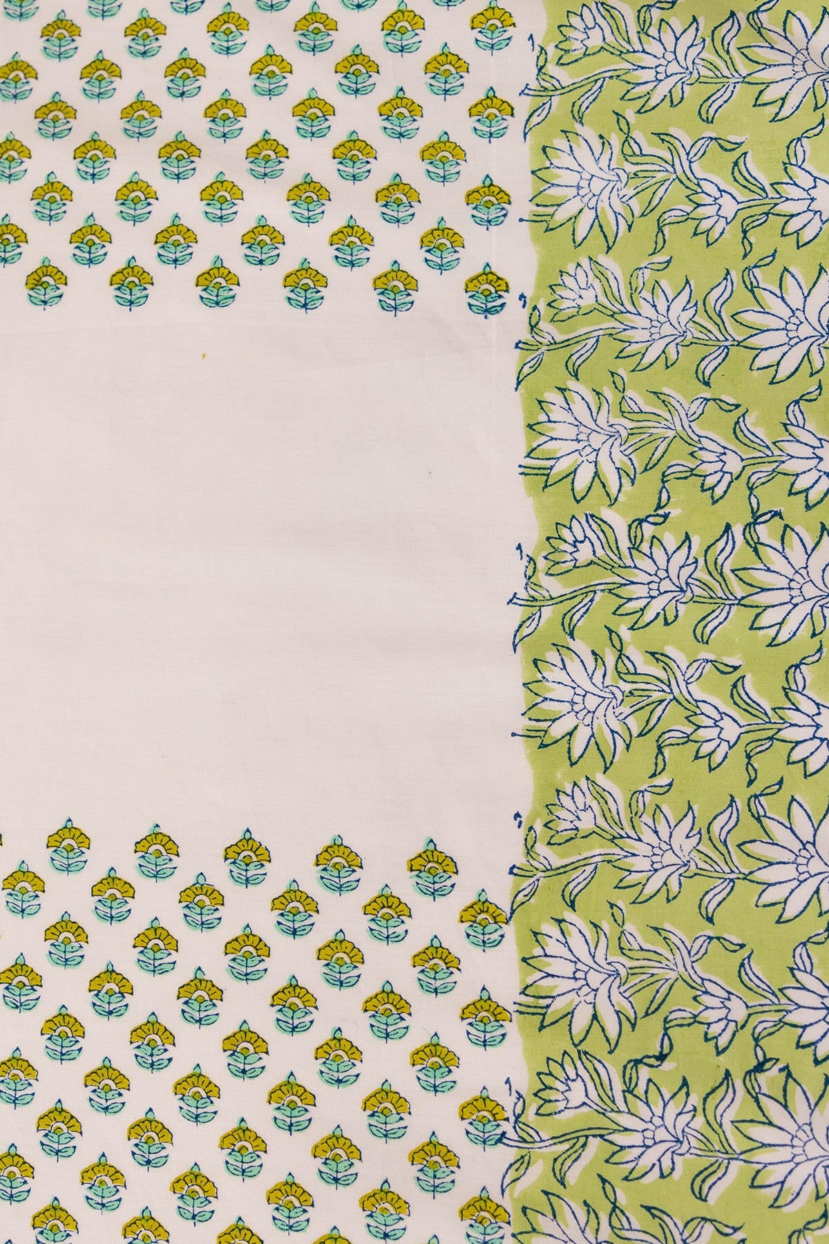 Kale & Island Paradise Magnolia Pure Cotton Bedsheet