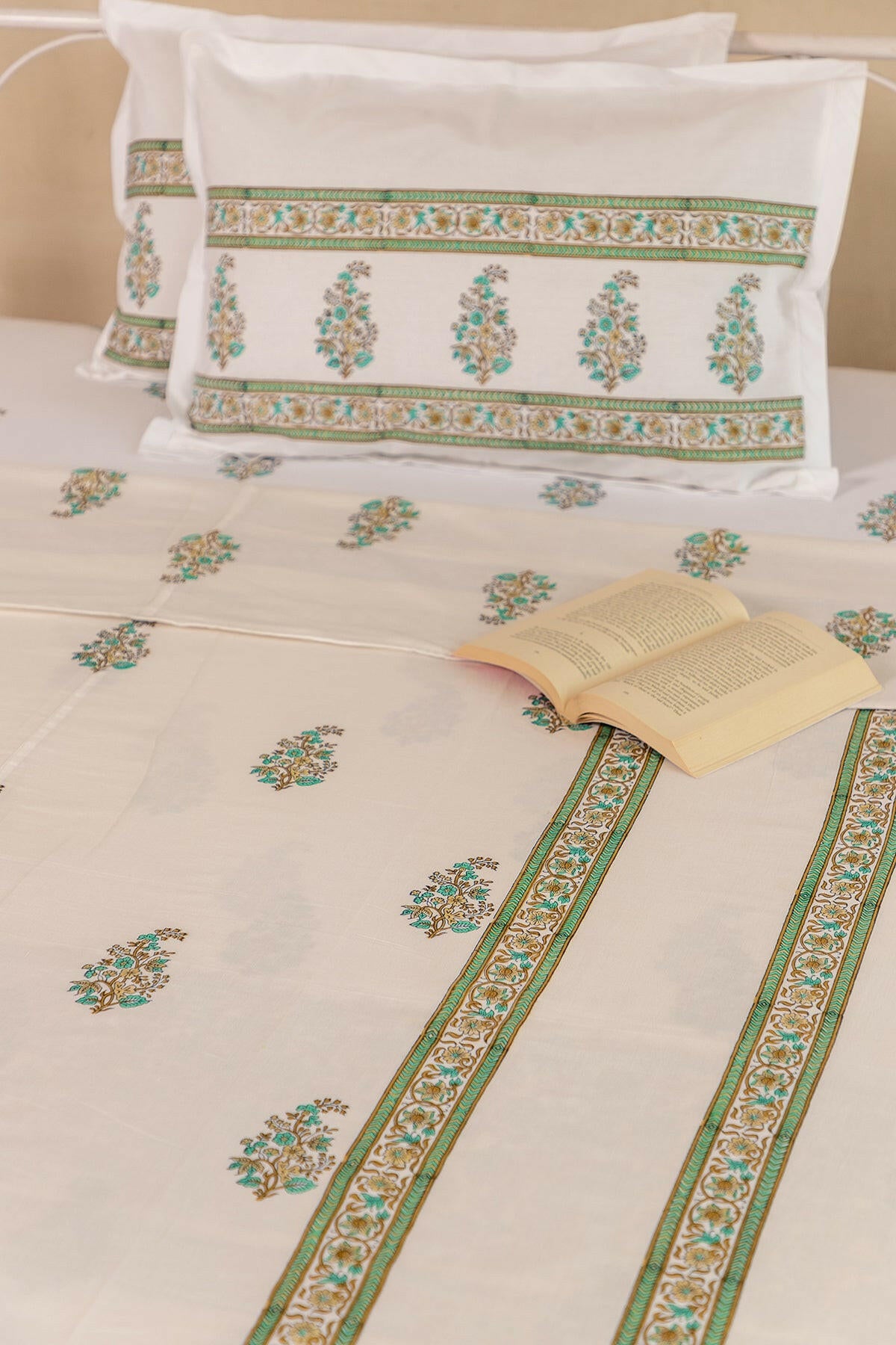 Palace Green Summer Bouquet Cotton Dohar