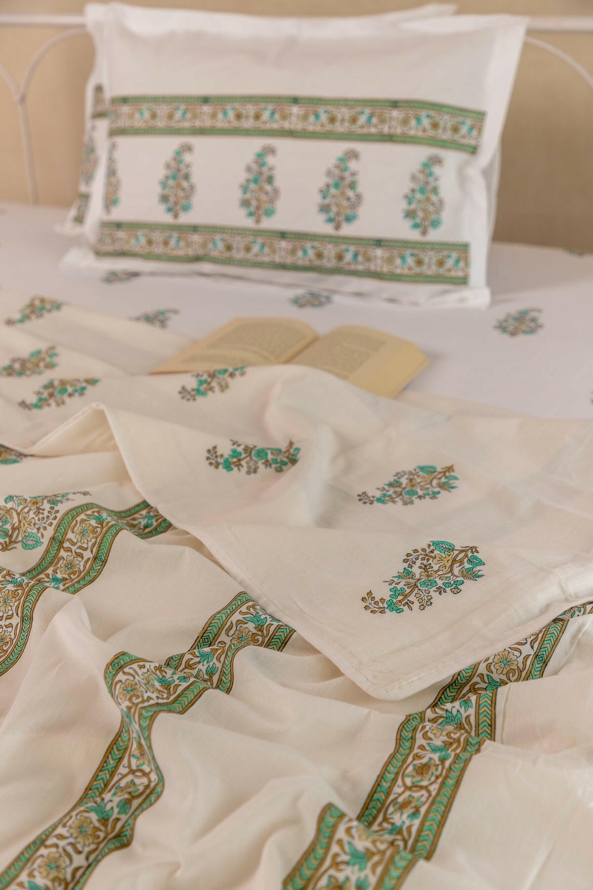 Palace Green Summer Bouquet Cotton Dohar