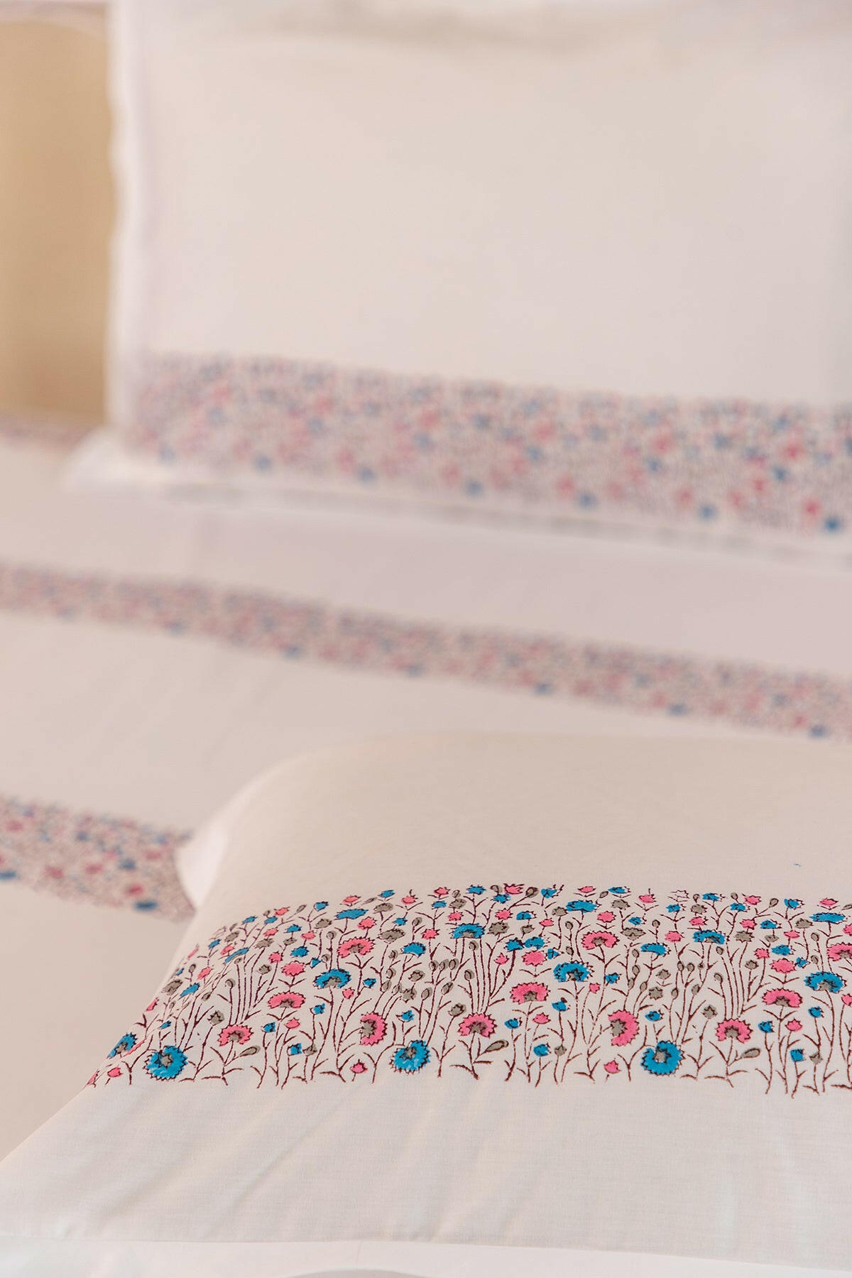 Space Blue & Hibiscus Pansy Pure Cotton Bedsheet