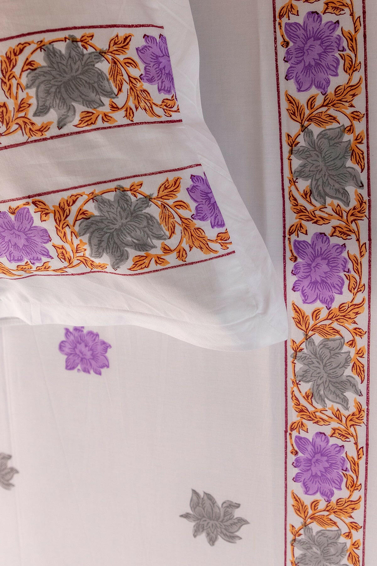 Lilac & Grey Hibiscus Pure Cotton Bedsheet