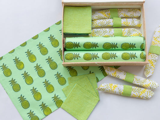 Pineapple Punch Table Mats with Runner