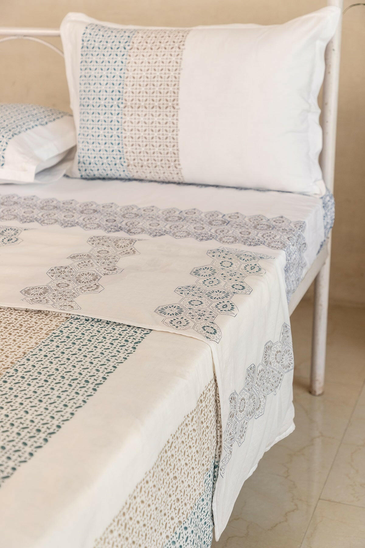 Space Blue & Charcoal Hexagon Cotton Dohar - Adya