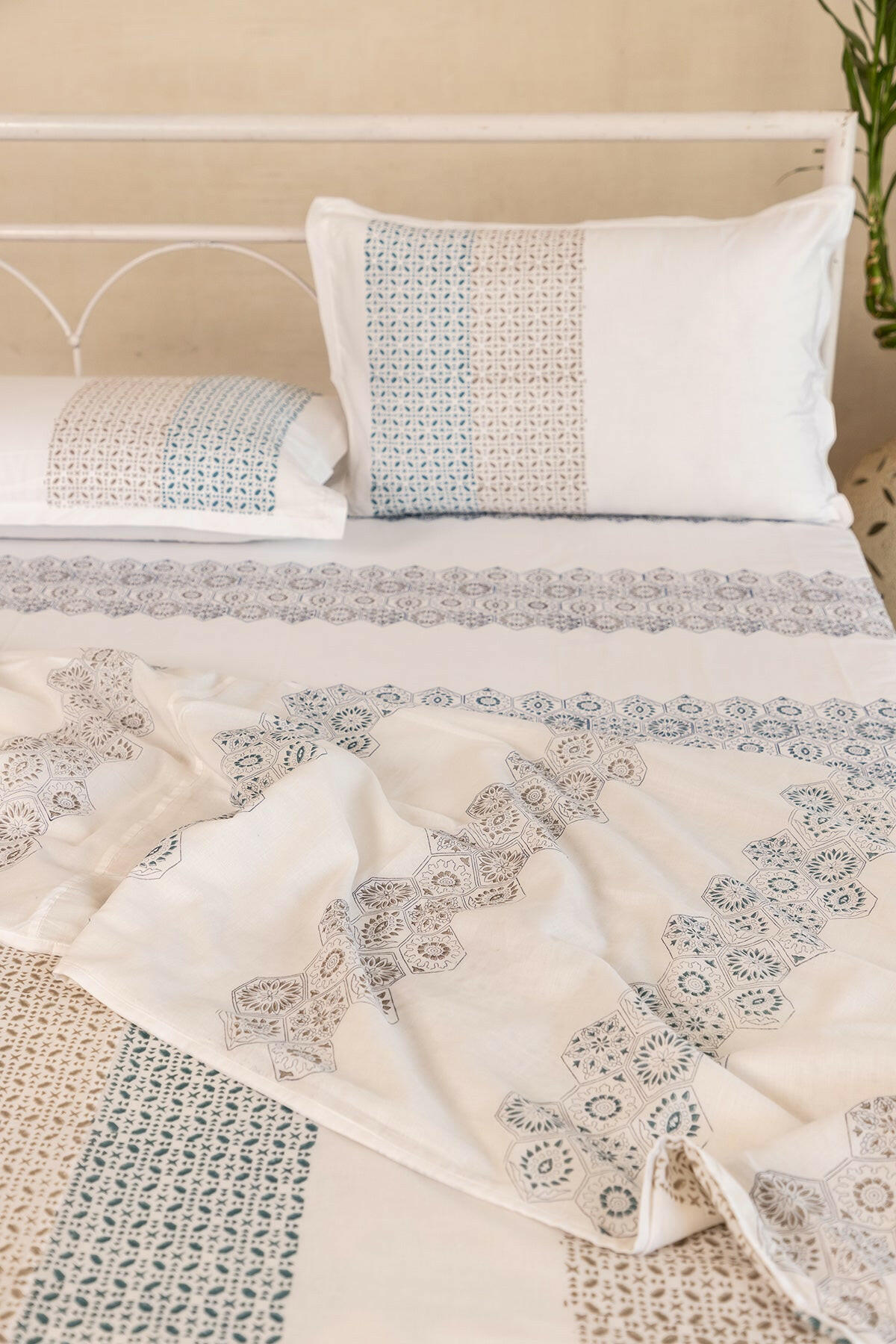 Space Blue & Charcoal Hexagon Cotton Dohar - Adya