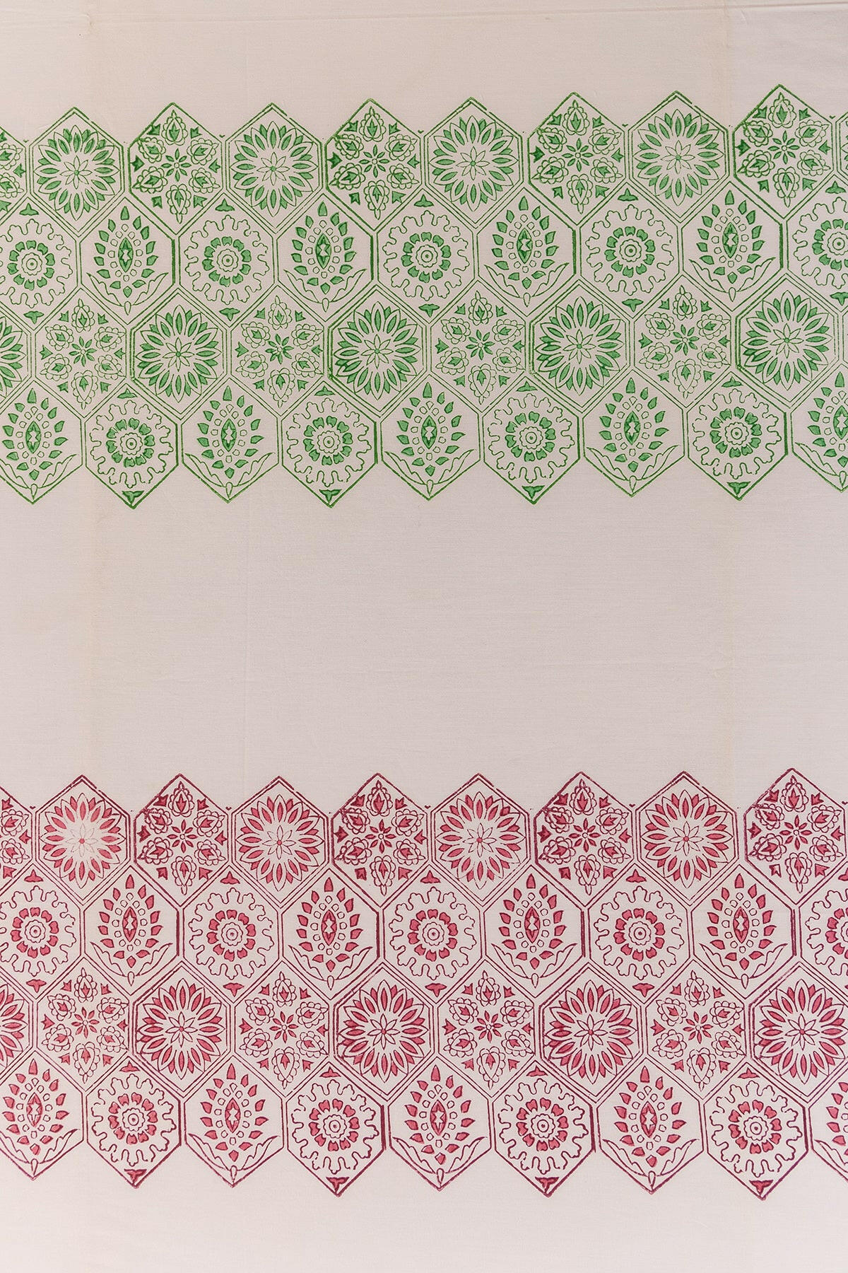 Jasmine & Hibiscus Hexagon Bedsheet - Adya