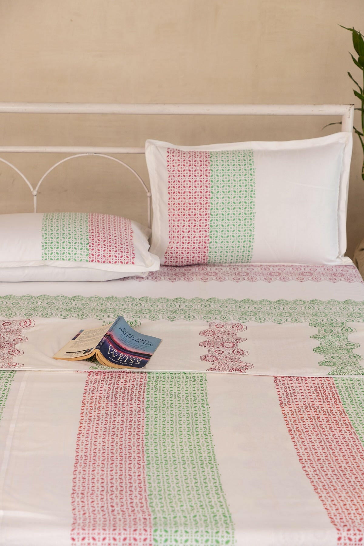 Jasmine & Hibiscus Hexagon Cotton Dohar - Adya
