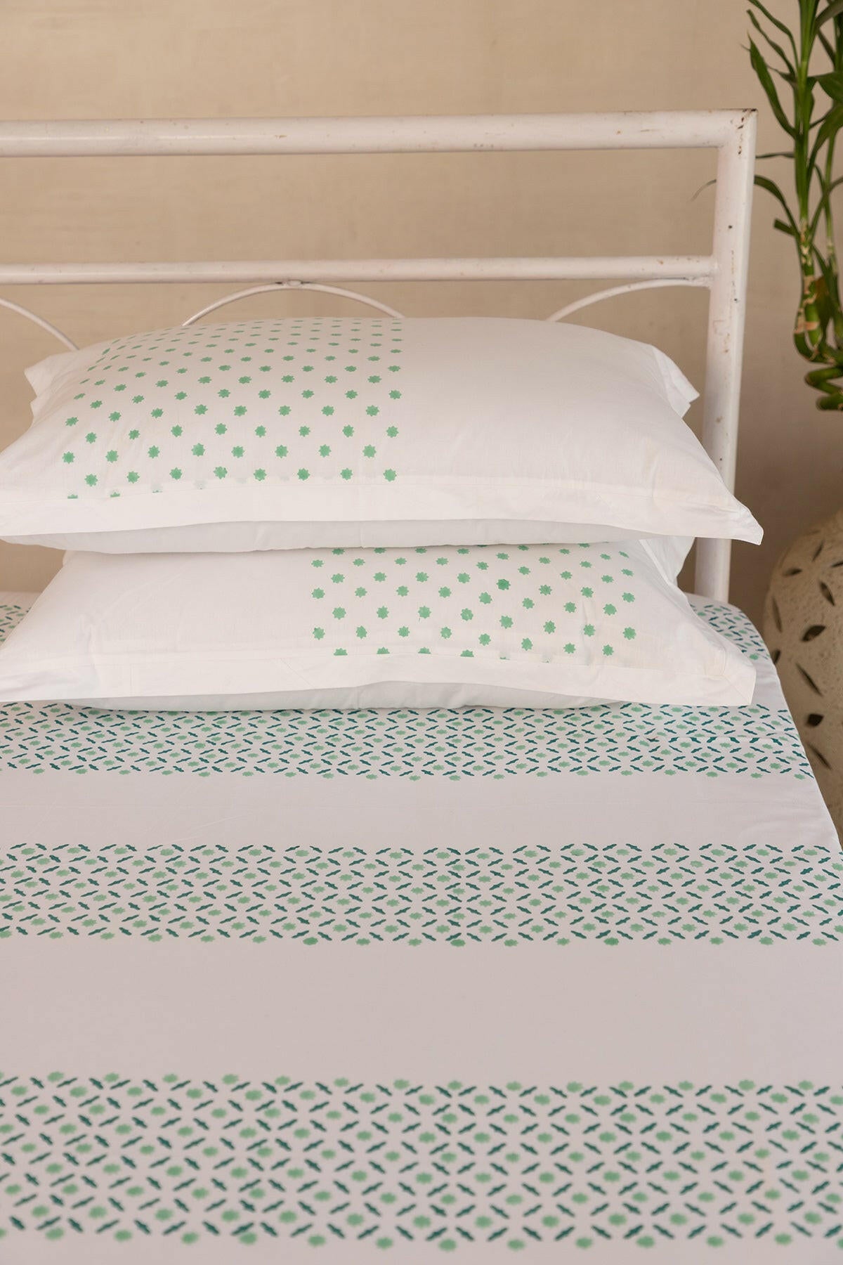 Jade Star Bedsheet - Adya