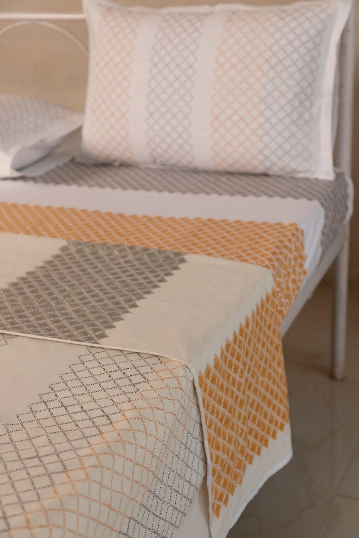 Rust & Iron Diamond Cotton Dohar - Adya