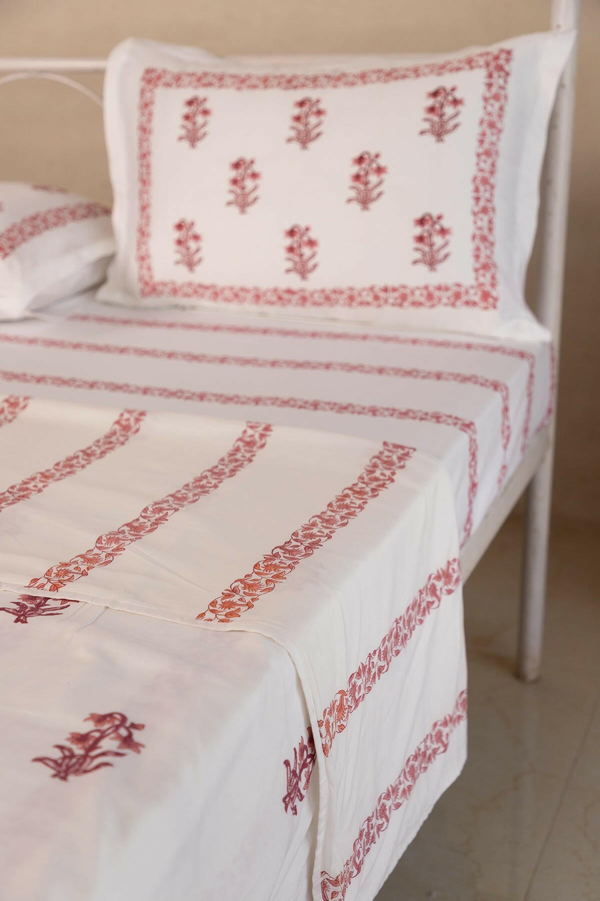 Hibiscus Tulip Cotton Dohar - Adya
