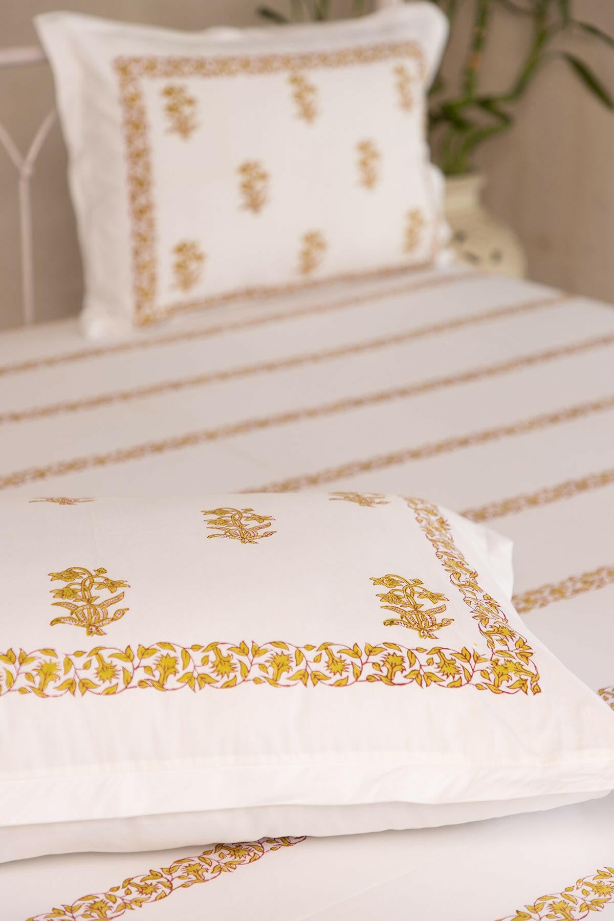 Lime Tulip Bedsheet - Adya