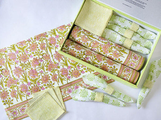 Pink Wildflower Table Set