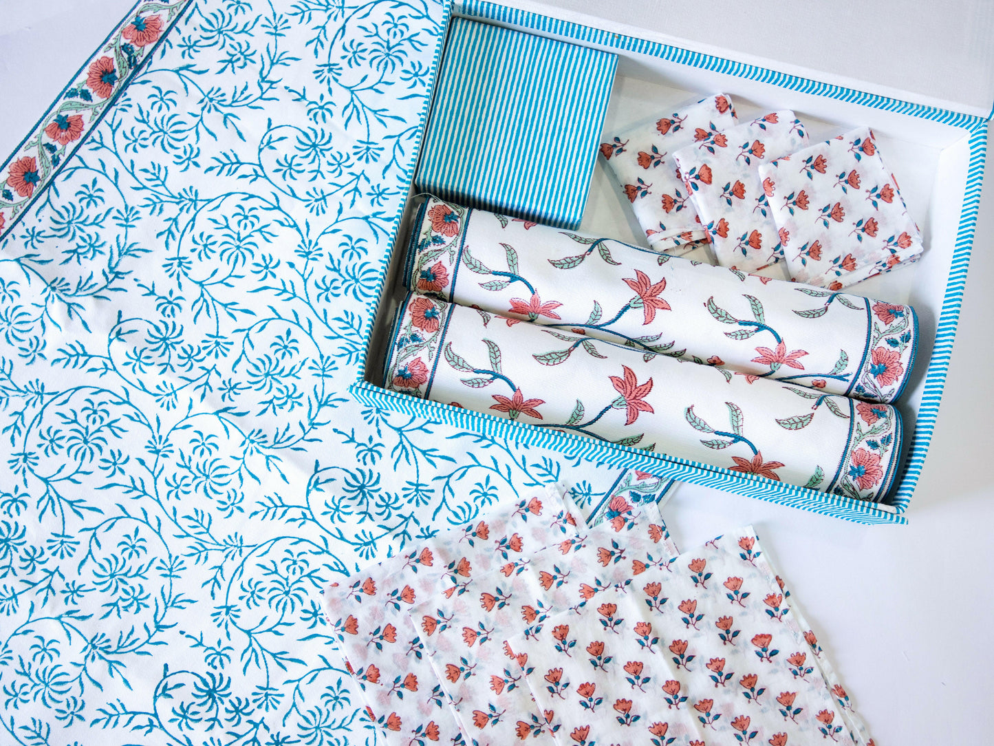 Summer Breeze Table Set