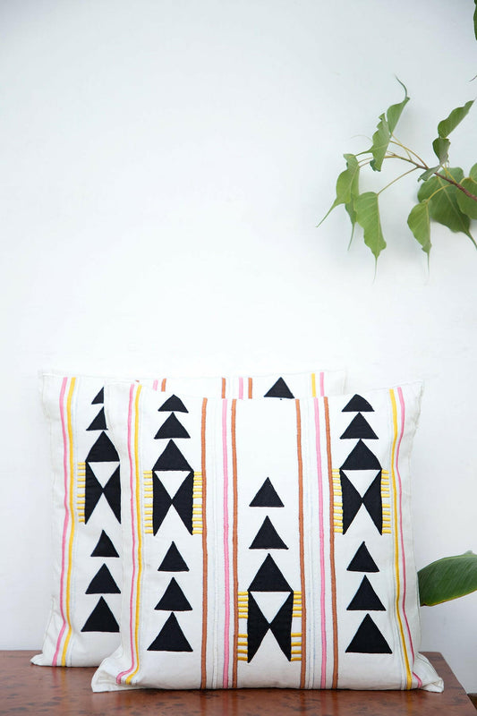 Off White & Black Cushion Set