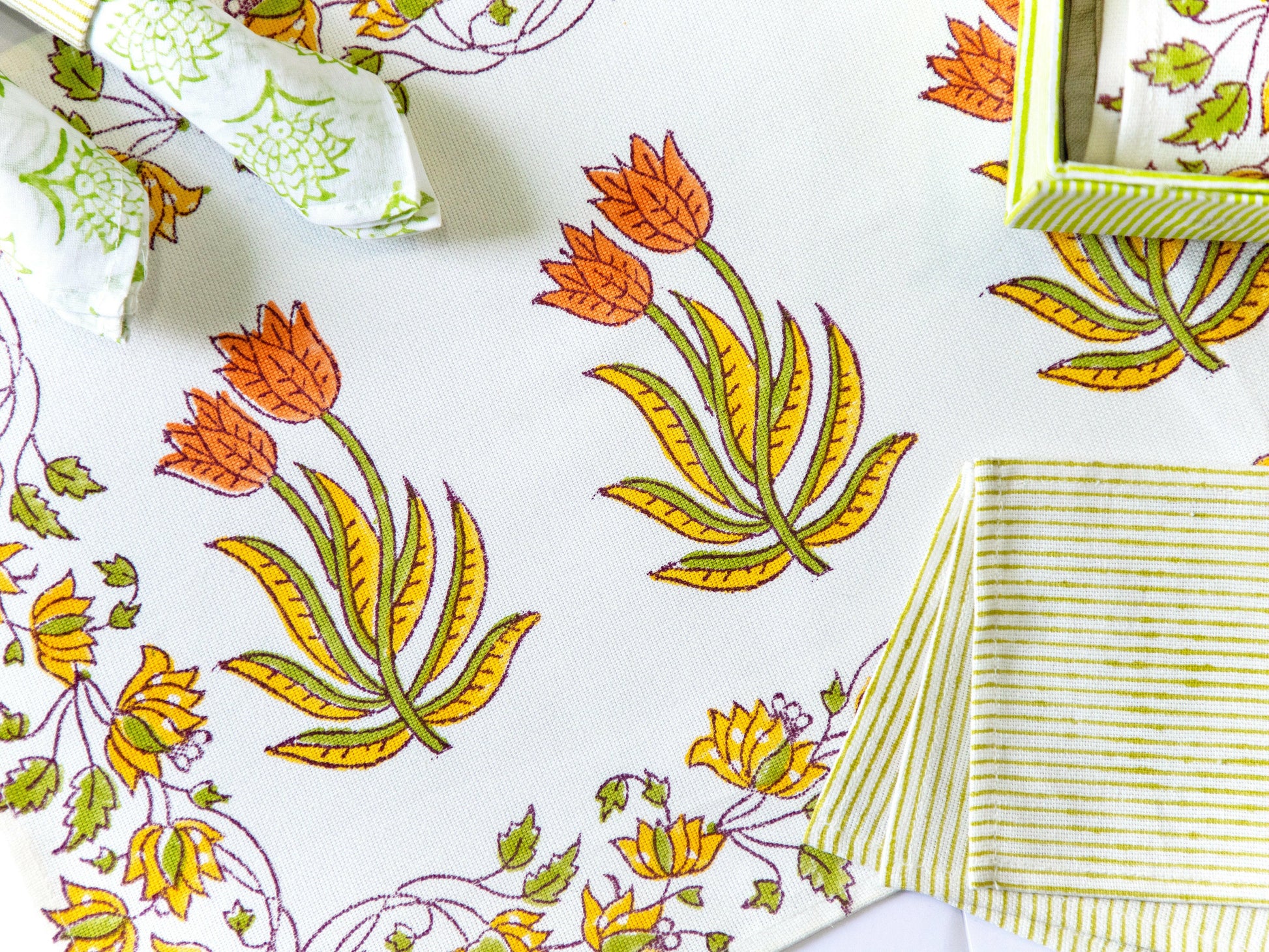 Orange Blossom Table Set - Adya
