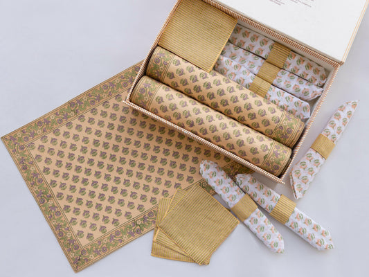 Mango Melody Table Set