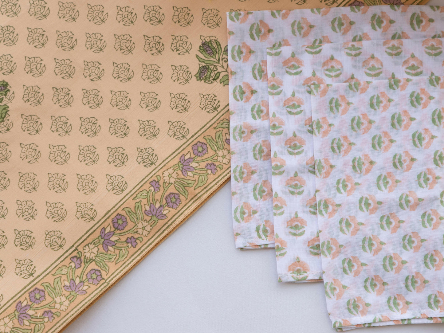 Mango Melody Table Set