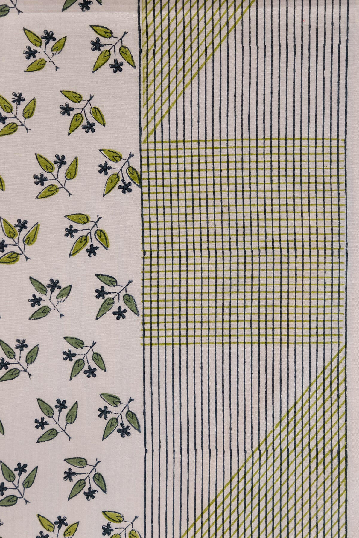 Olive Green Leaf Tropicana Pure Cotton Bedsheet