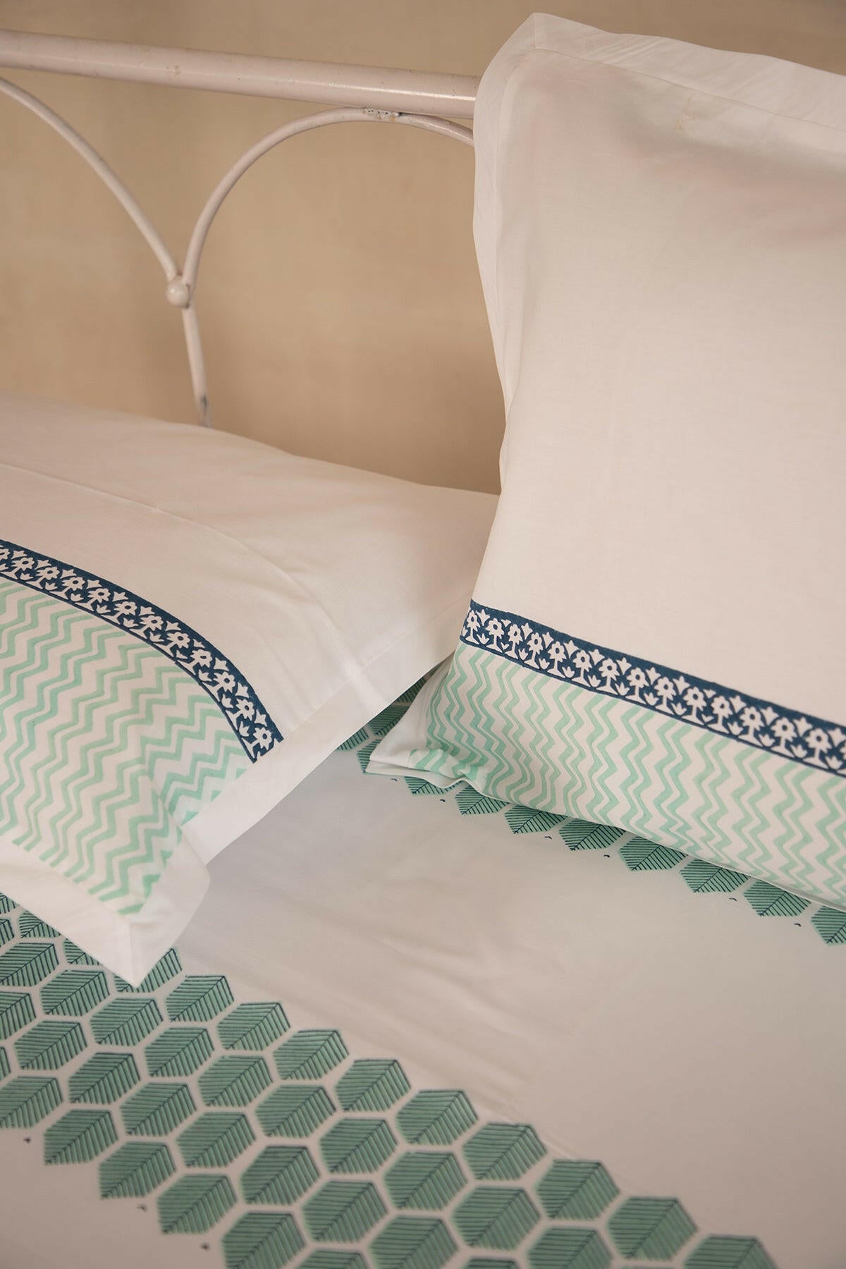 Spring Air Honeycomb Pure Cotton Bedsheet