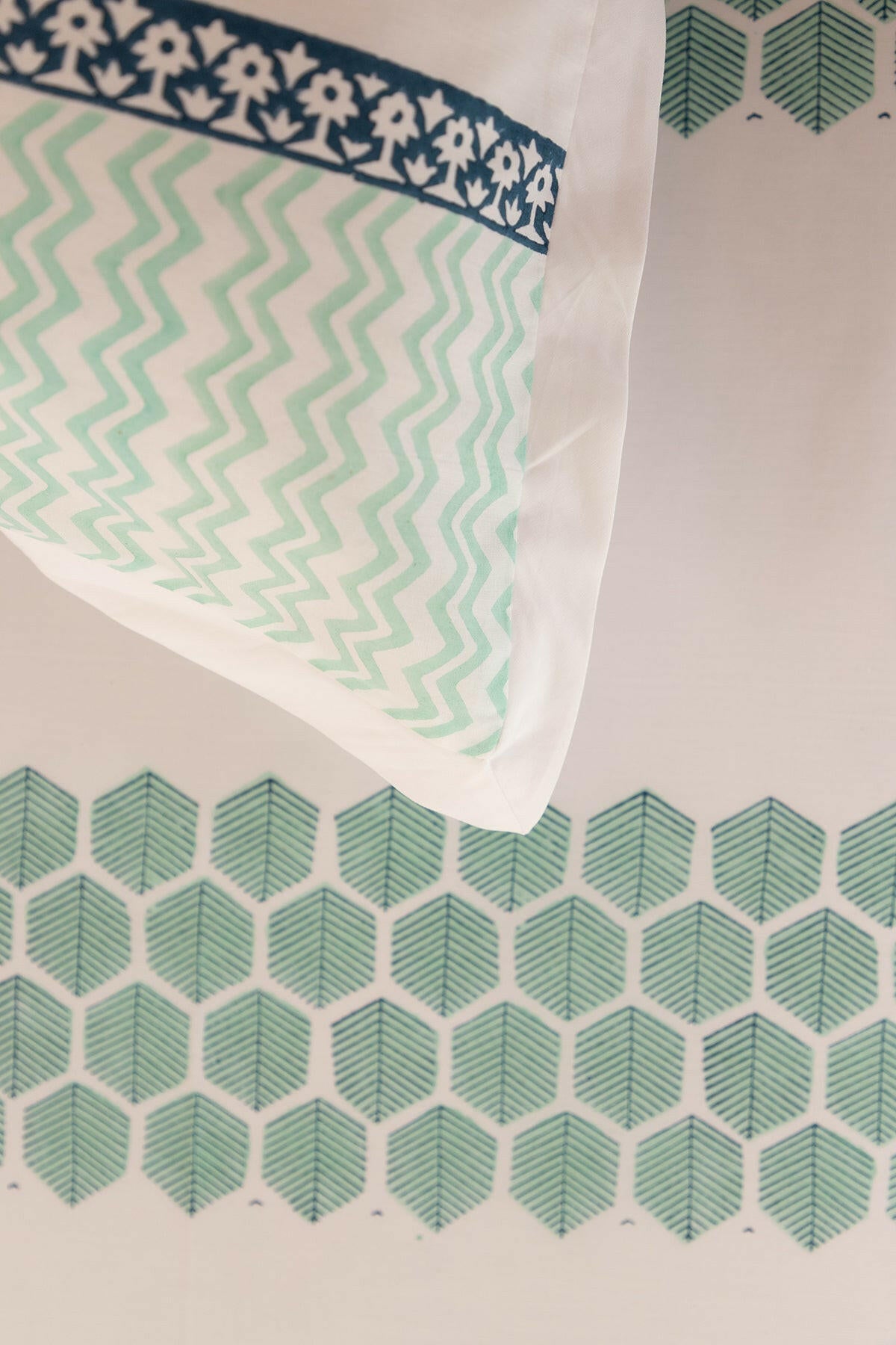 Spring Air Honeycomb Pure Cotton Bedsheet