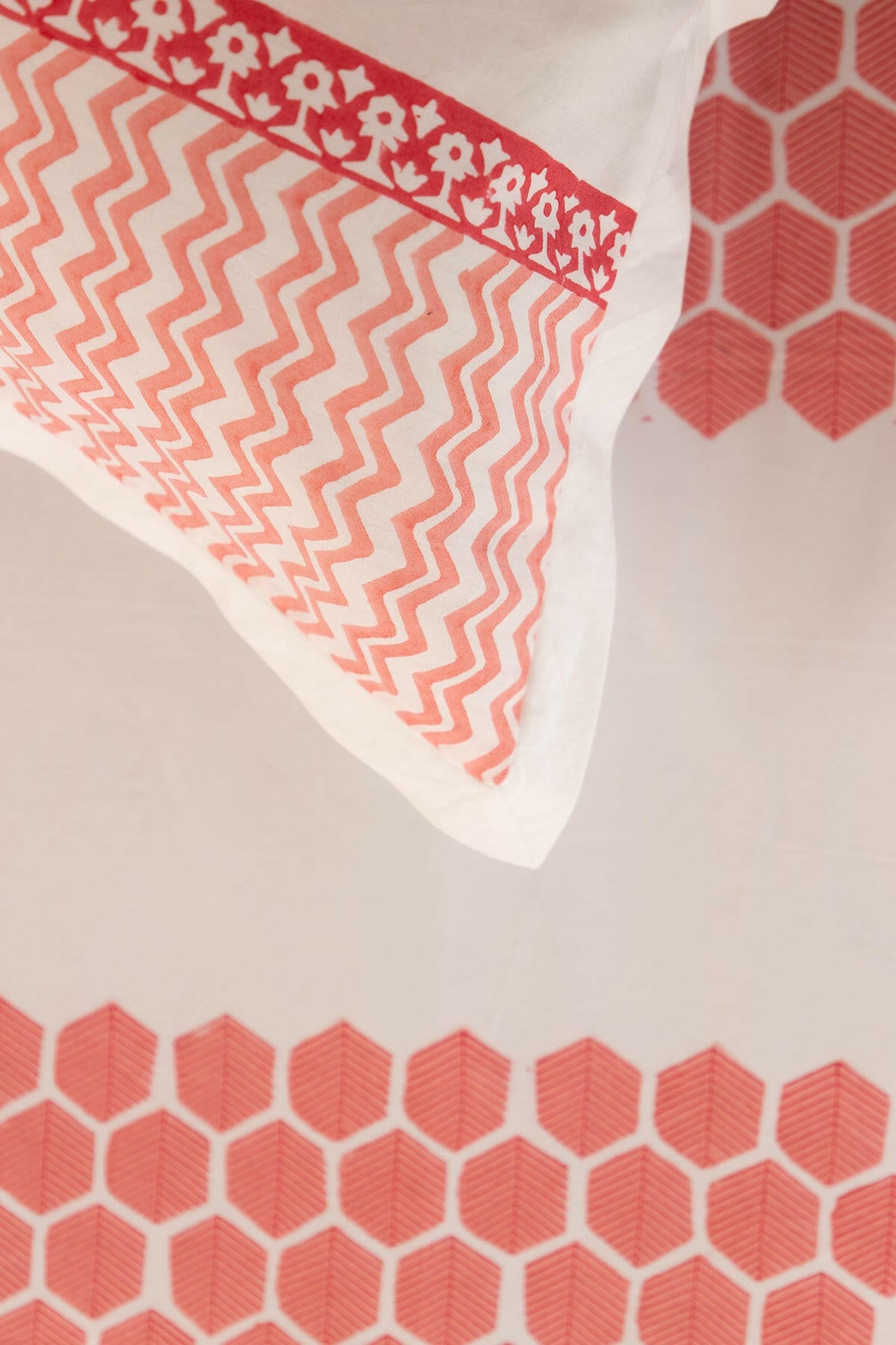 Red Maple Honeycomb Pure Cotton Bedsheet
