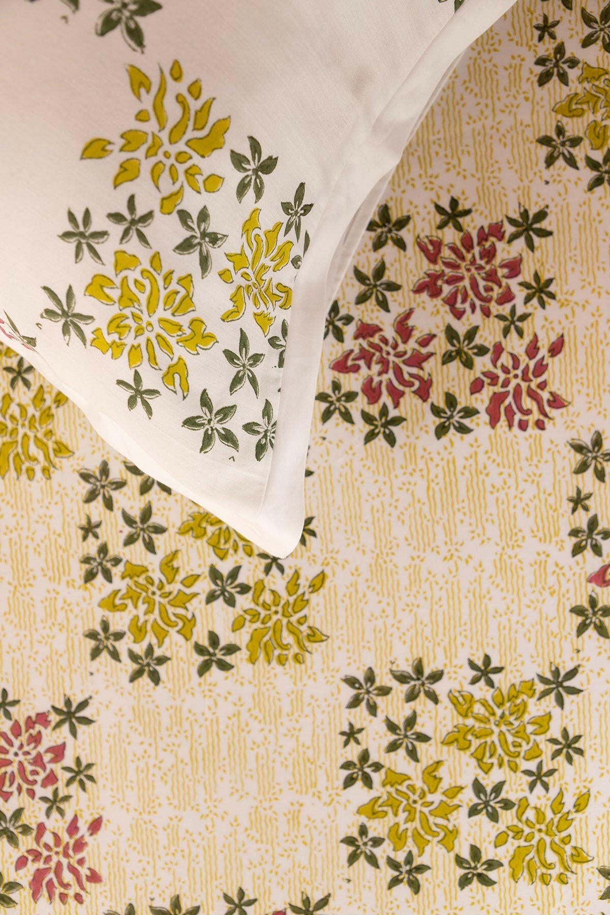 Olive & Hibiscus Bougainvillea Bedsheet - Adya