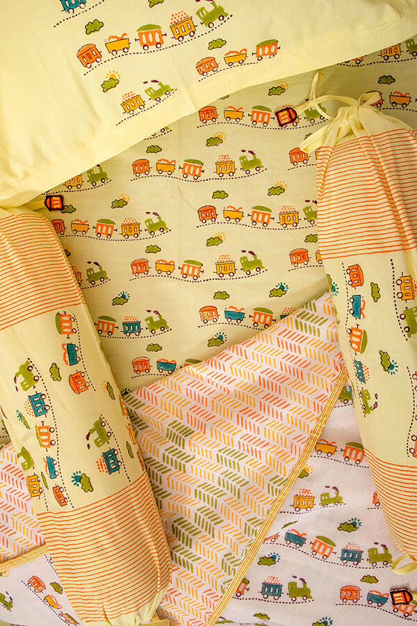 Summer Honey Train Cot Set