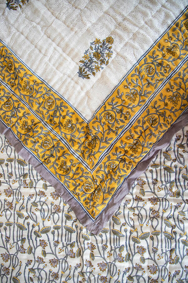 Silver Grey Lotus Cotton Quilt