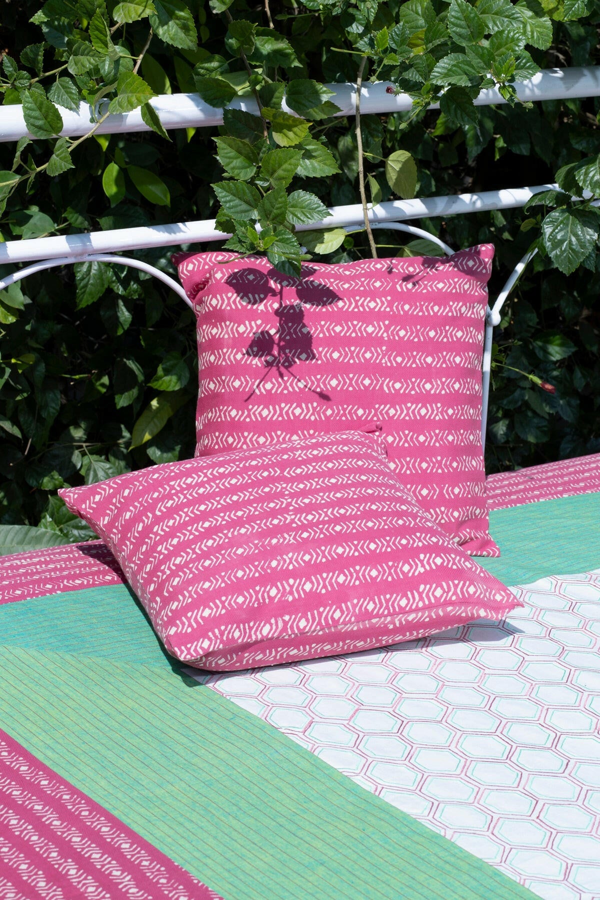Jasmine & Hibiscus Hexagon Premium Bedcover