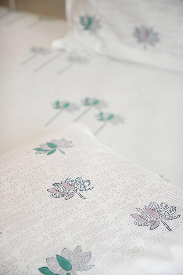 Olive & Orchid Sacred Lotus Cotton Dohar