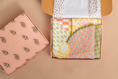 Multicolor Reversible Table Linen Set
