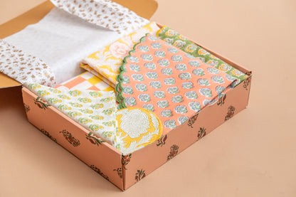 Multicolor Reversible Table Linen Set