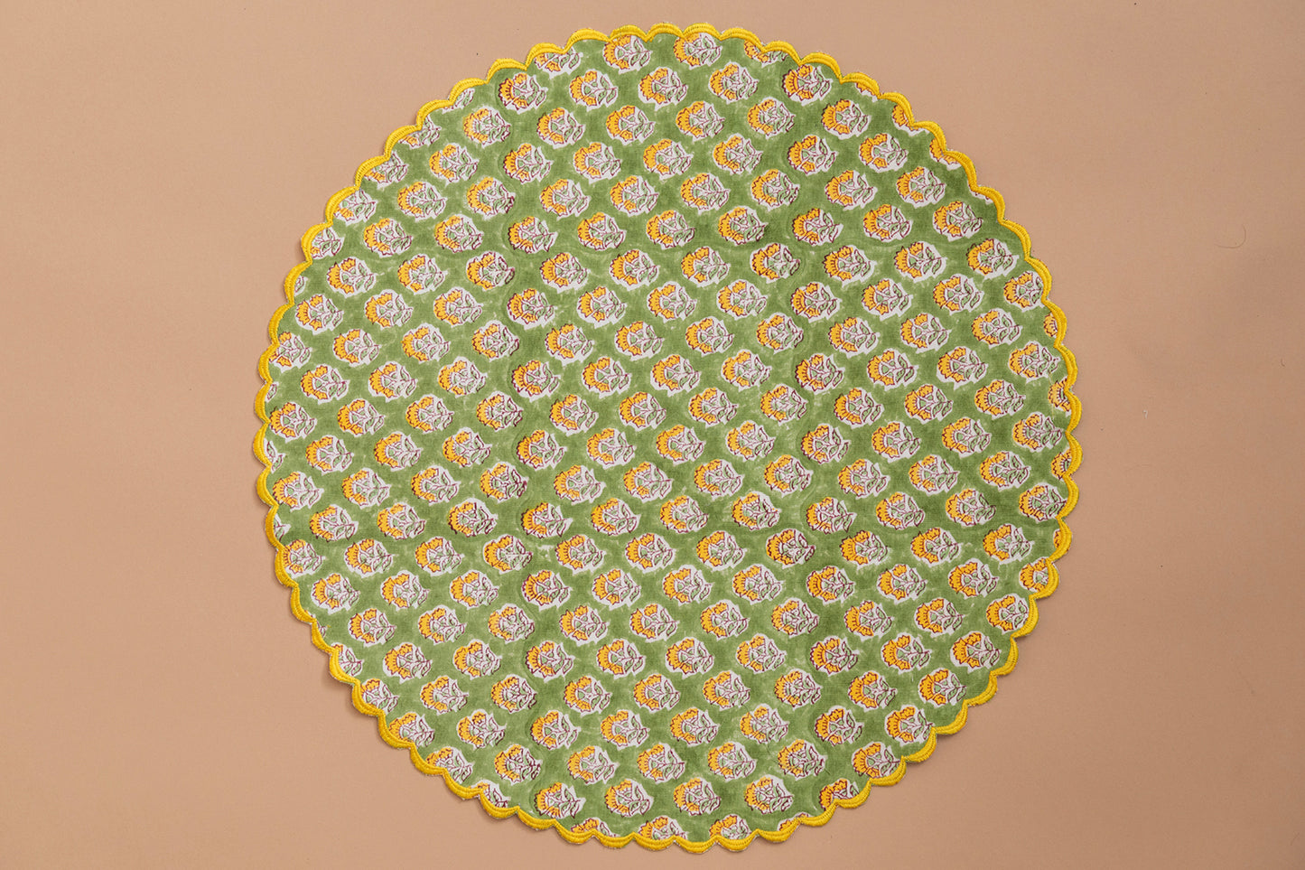 Multicolor Reversible Table Linen Set
