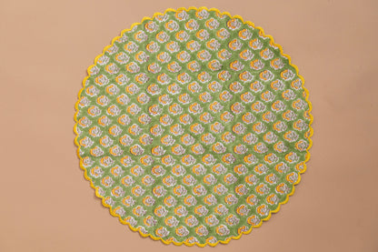Multicolor Reversible Table Linen Set